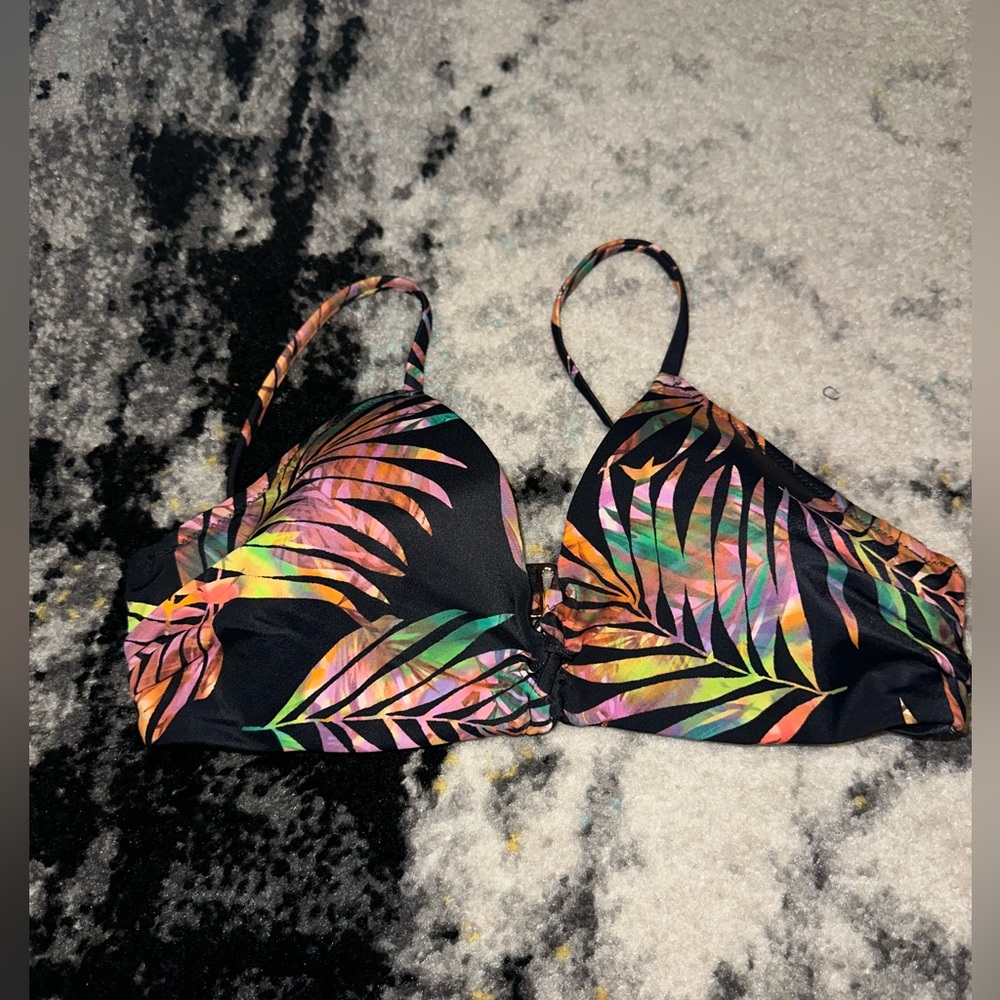 Floral bikini top